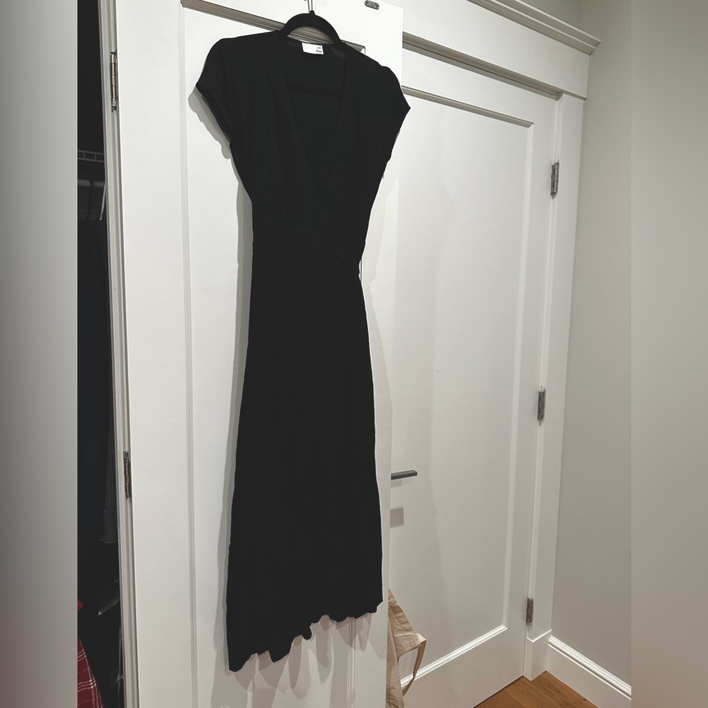 Aritzia Wilfred free black wrap long dress size S